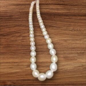 Pearl Classic White Necklace